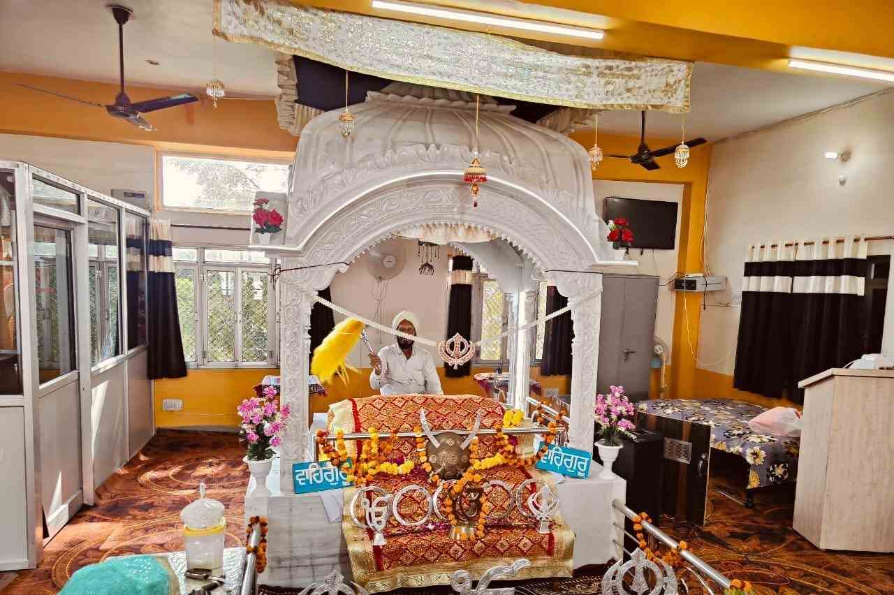 धन धन श्री गुरु अमर दास जी साहिब का प्रकाश पर्व श्री सुखमणि साहिब का पाठ कर हर्षोल्लास के साथ मनाया